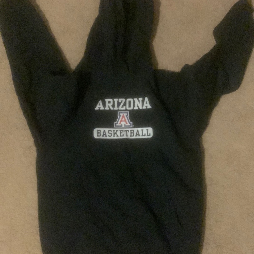 Arizona mens basketball hoodie worn a few times